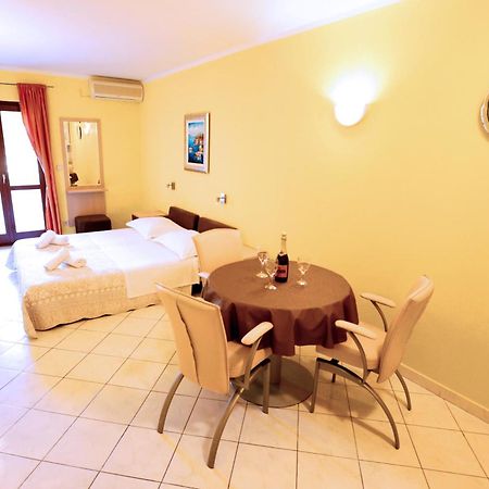Beach Apartments Vlado Podstrana Extérieur photo