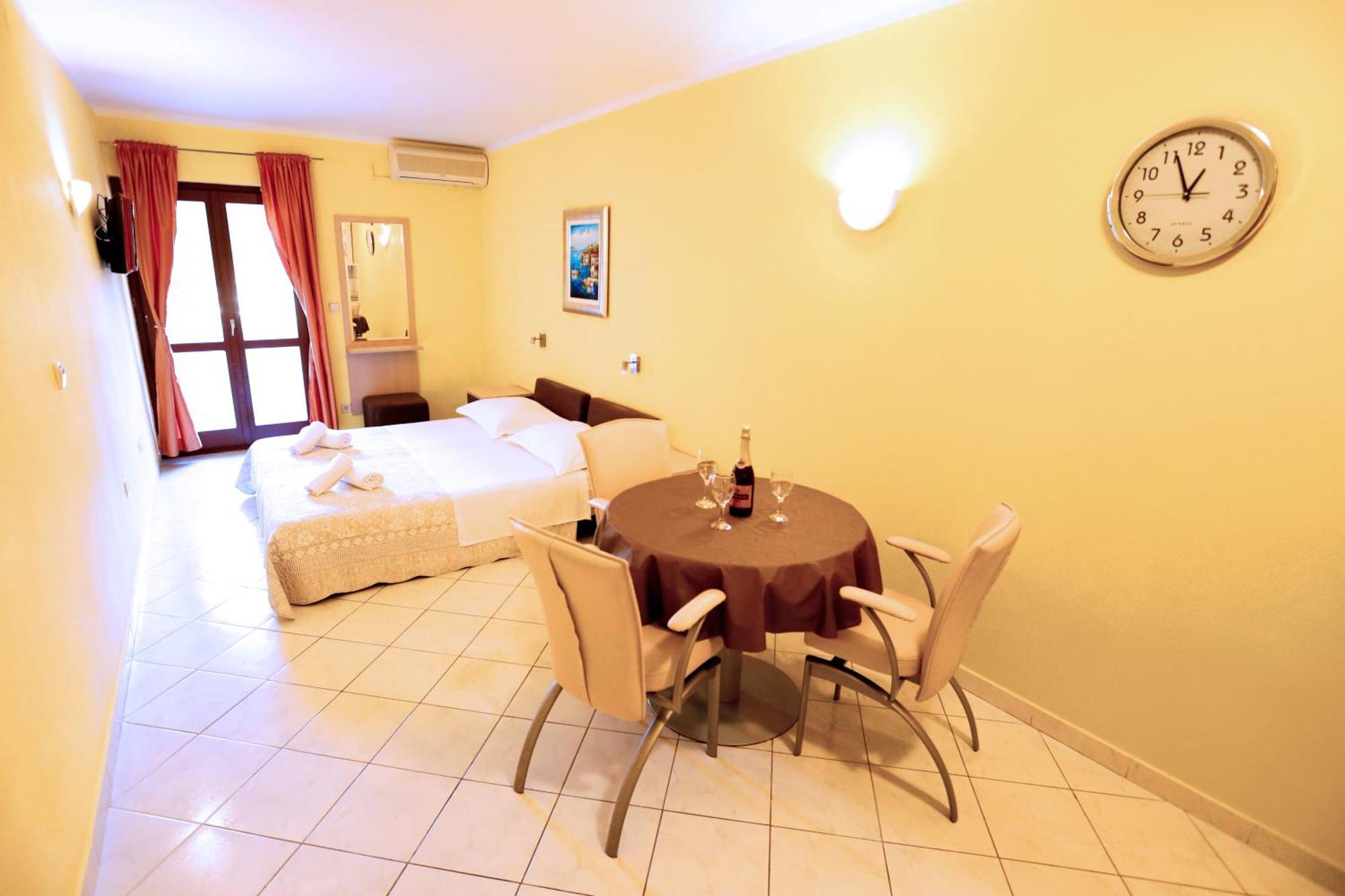 Beach Apartments Vlado Podstrana Extérieur photo